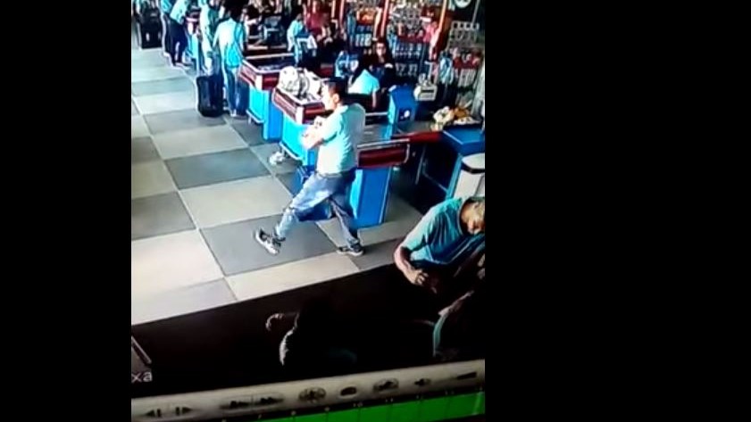 Ο “Ροναλντίνιο” του… σούπερ μάρκετ – ΒΙΝΤΕΟ