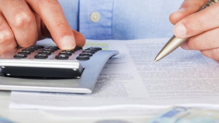 Πώς αυξάνουν τους φόρους τα τεκμήρια-«φωτιά» της εφορίας