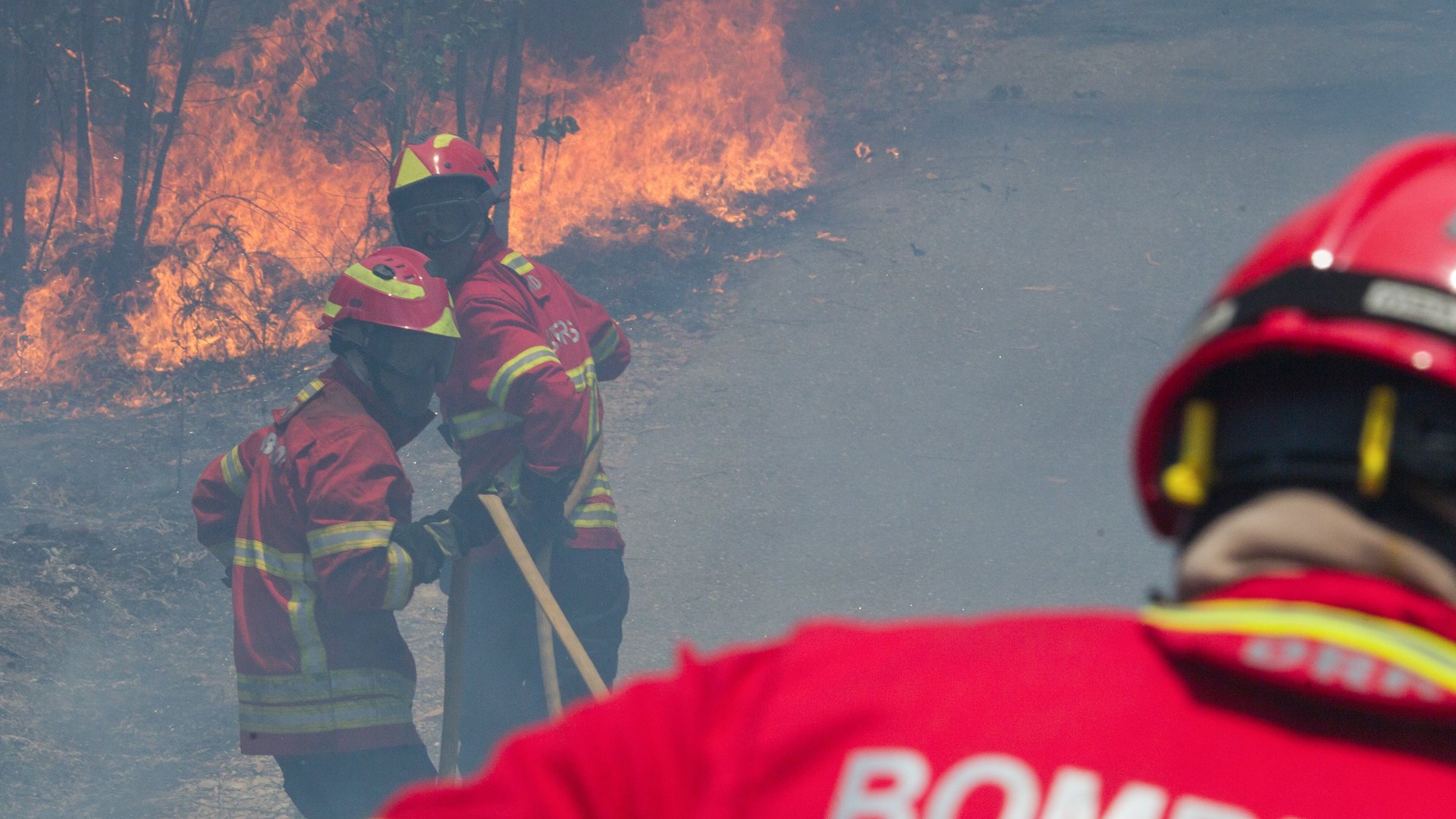 Τριήμερο εθνικό πένθος στην Πορτογαλία για τα θύματα της πυρκαγιάς