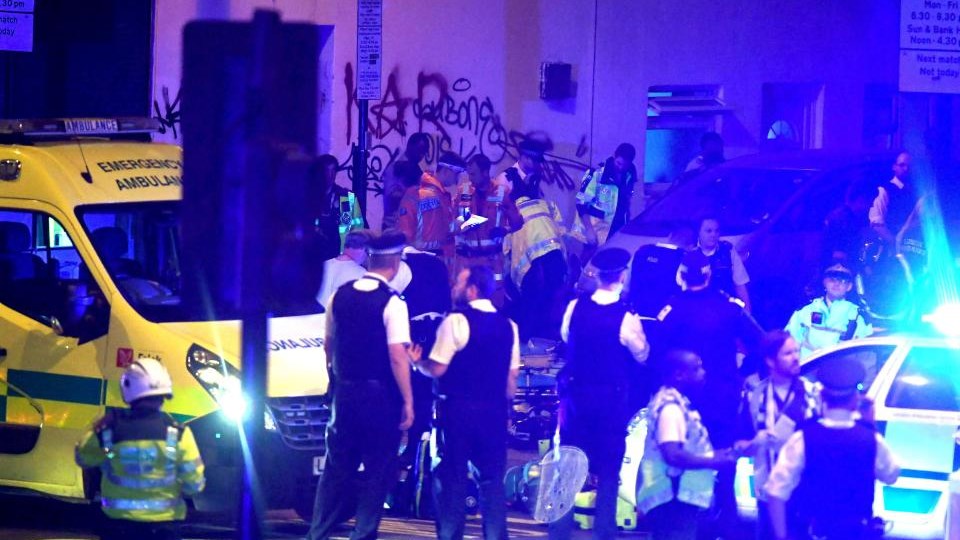 Ο διευθυντής του τζαμιού στο Λονδίνο: Όποιος το έκανε αυτό, ήθελε να έχει θύματα και είναι τρομοκρατική επίθεση