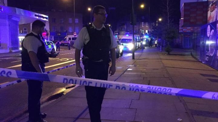 Evening Standard: Υπήρξε και επίθεση με μαχαίρι στο Λονδίνο – ΤΩΡΑ