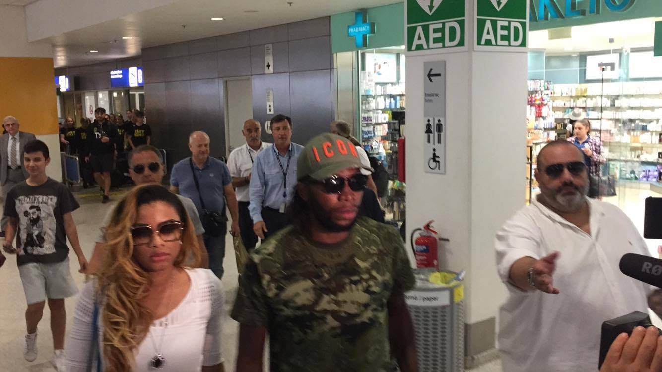 Έφτασε στην Ελλάδα ο Μποκανί για τον Ολυμπιακό – ΦΩΤΟ