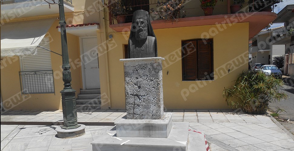 Σοκ στην Αμαλιάδα – Μάρμαρο από προτομή έπεσε σε κεφάλι 9χρονου