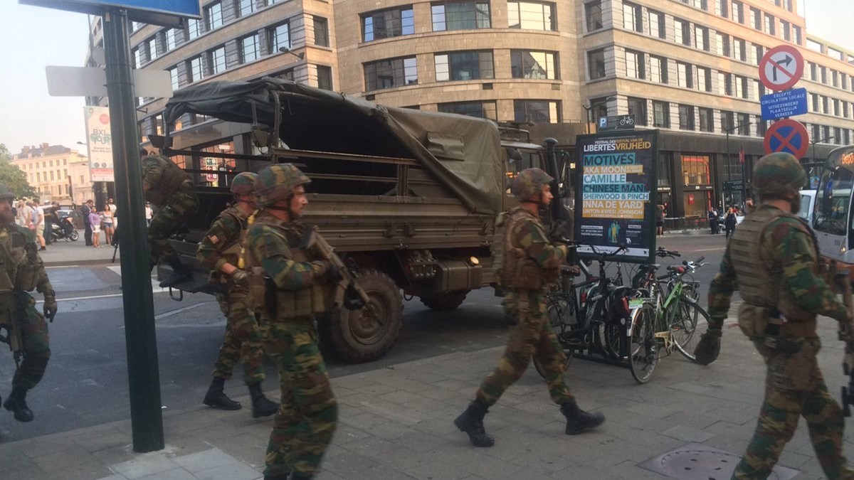 Βρυξέλλες: Ο δράστης φώναξε «Αλλάχου Άκμπαρ» αναφέρουν αυτόπτες μάρτυρες – ΒΙΝΤΕΟ ΚΑΙ ΦΩΤΟ