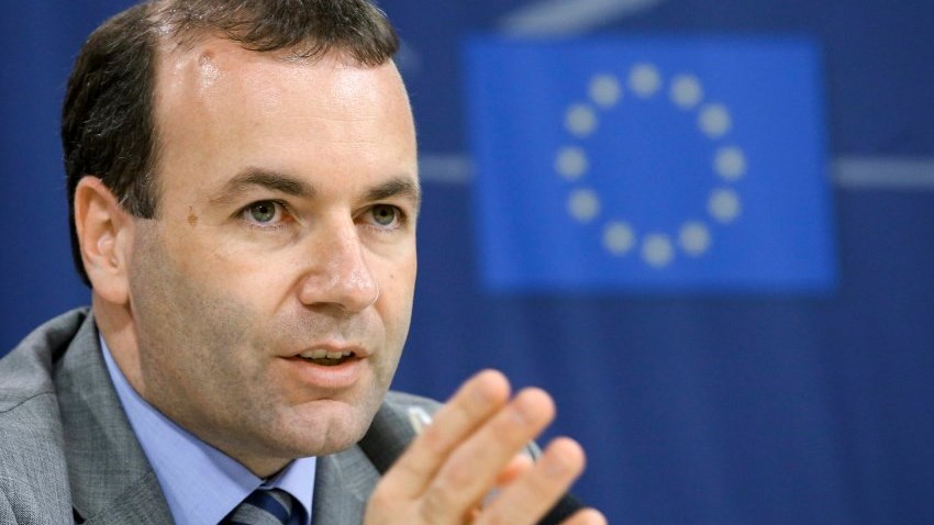 Βέμπερ: Η Ευρώπη είναι διατεθειμένη να βοηθήσει και να επενδύσει πολλά χρήματα στην Ελλάδα