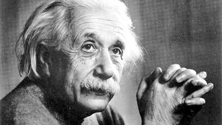 Γράμματα του Αϊνστάιν για το Θεό πουλήθηκαν σε δημοπρασία για πολλές χιλιάδες δολάρια – ΦΩΤΟ