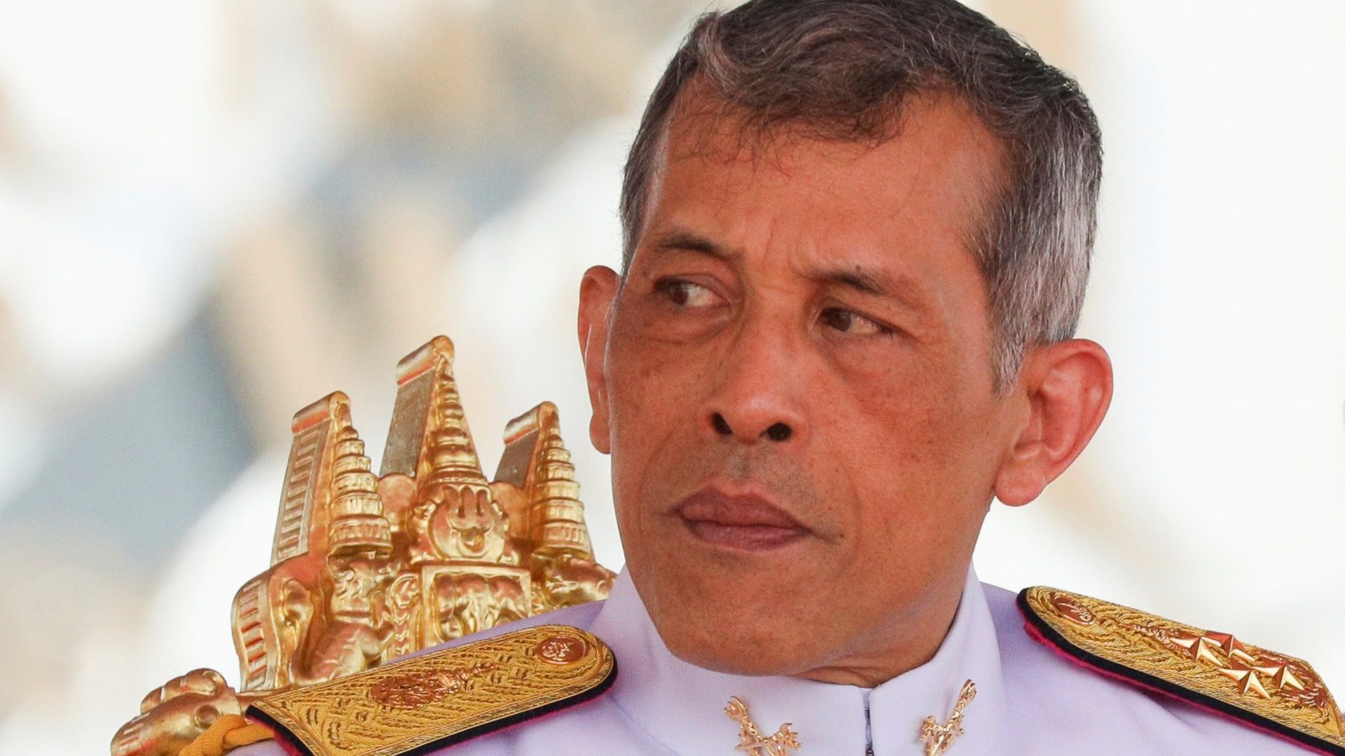 Ένας 14χρονος ύποπτος για την επίθεση με πλαστικές σφαίρες κατά του βασιλιά της Ταϊλάνδης