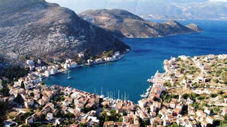 Η απάντηση του αντιδημάρχου του Καστελόριζου στους πολιτικούς αρχηγούς: Σας περιμένουμε με μαύρες σημαίες