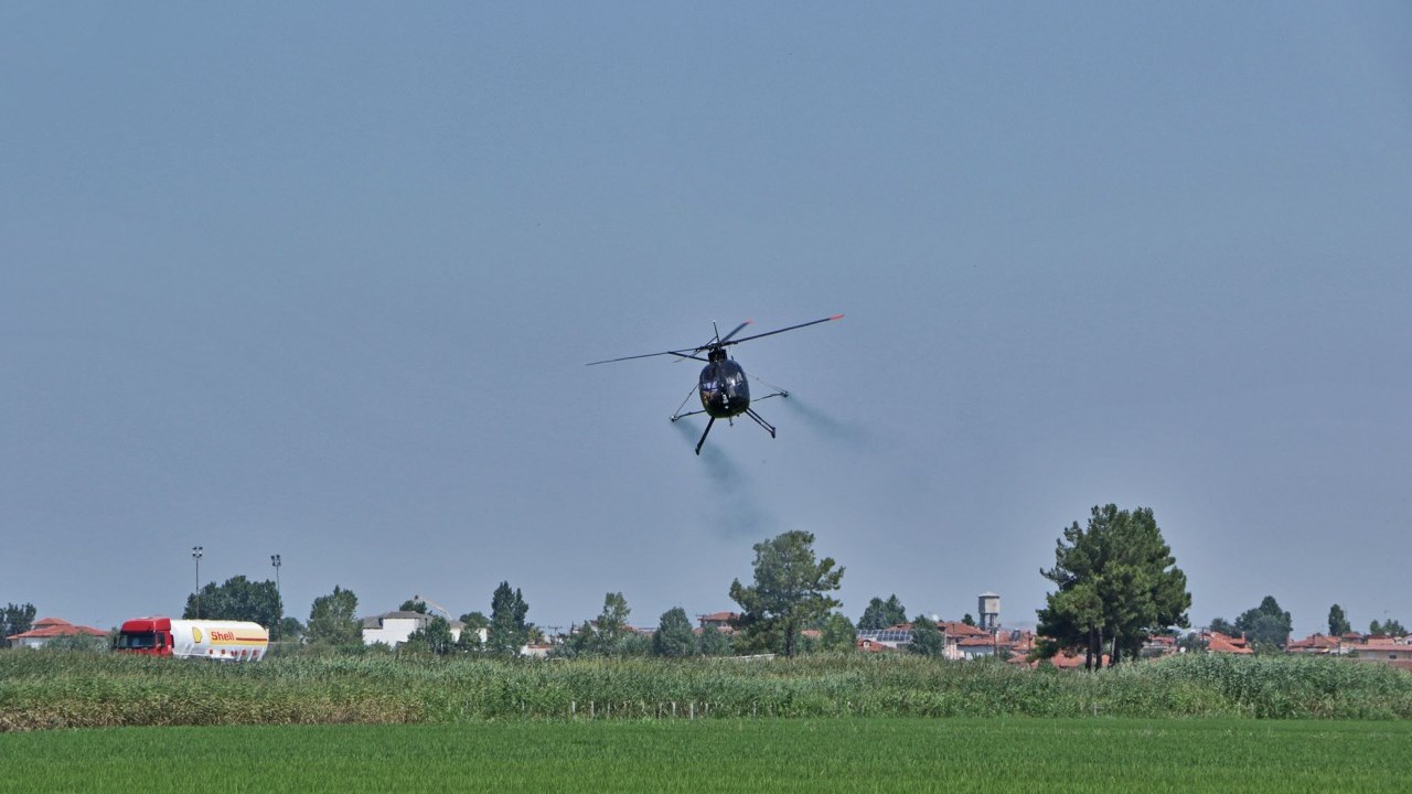 Νεκροί ο χειριστής και ο φύλακας του πάρκου από την πτώση του ελικοπτέρου στον Σχοινιά