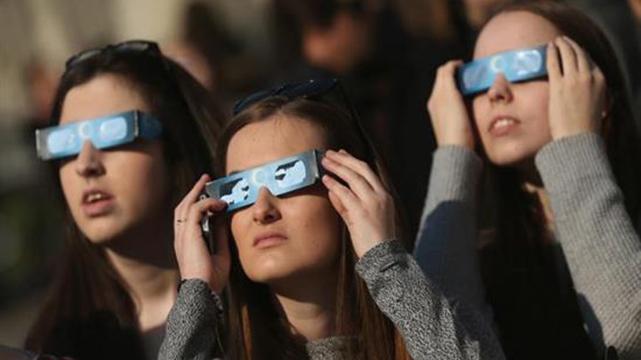 Φρενίτιδα στις ΗΠΑ για τη σπάνια ολική έκλειψη Ηλίου του Αυγούστου