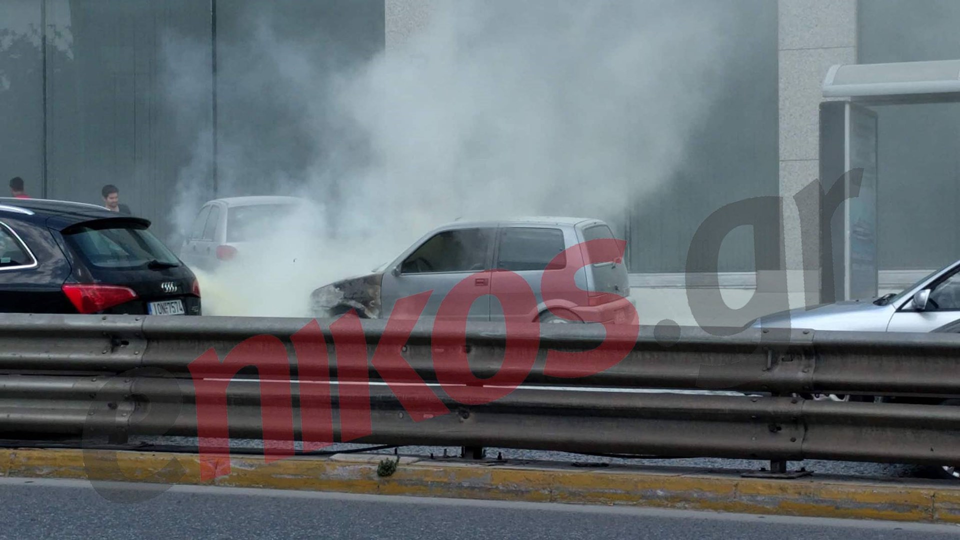 Αυτοκίνητο τυλίχθηκε στις φλόγες στην Κηφισίας – ΦΩΤΟ αναγνώστη