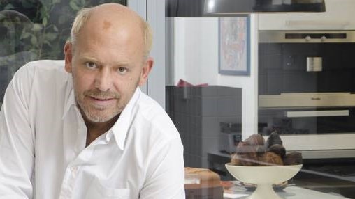 Αγνώριστος: Ο Στέλιος Παρλιάρος πριν από 30 χρόνια – ΦΩΤΟ