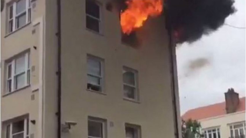 Nέος συναγερμός στο Λονδίνο – Φωτιά σε συγκρότημα διαμερισμάτων – ΤΩΡΑ – ΒΙΝΤΕΟ – ΦΩΤΟ