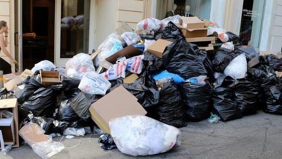 Το πρωί της Κυριακής συνεδριάζει η ΠΟΕ ΟΤΑ για την κυβερνητική πρόταση – Προειδοποίηση ΚΕΕΛΠΝΟ για σοβαρό κίνδυνο από τα σκουπίδια