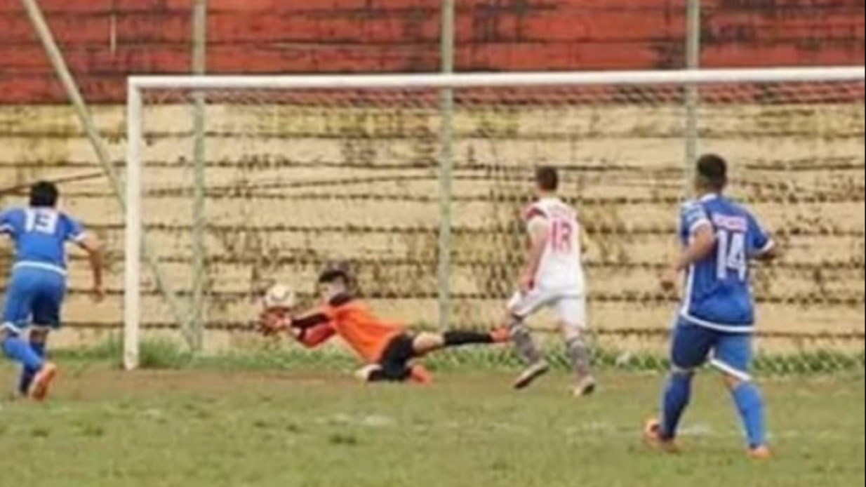 Σοκ στην Παραγουάη – «Έφυγε» στο γήπεδο 17χρονος τερματοφύλακας