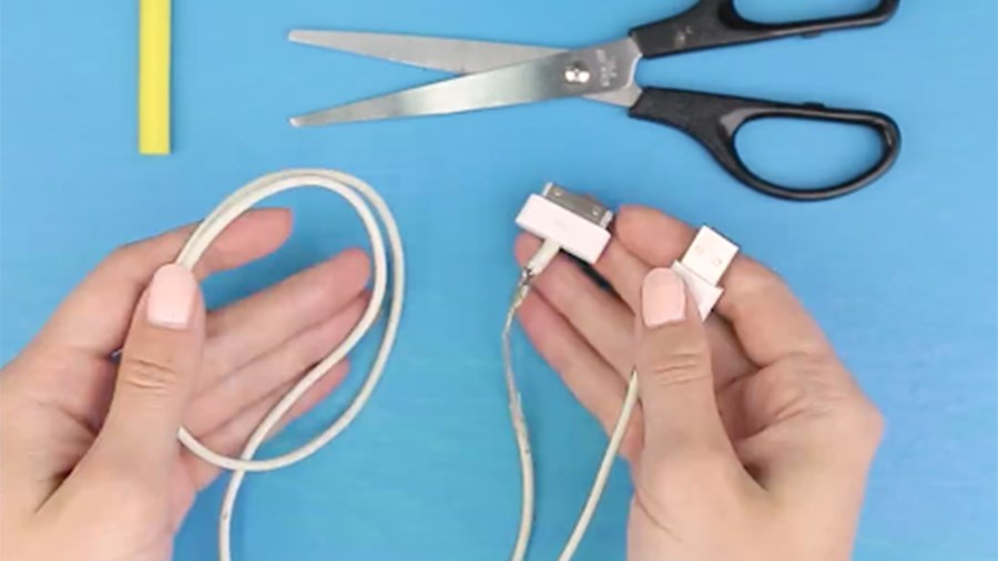 Πώς να “σώσετε” το καλώδιο του κινητού σας που έχει φθαρεί – ΒΙΝΤΕΟ