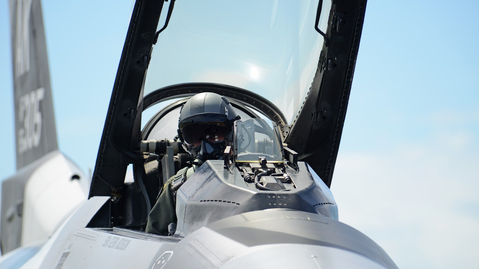 Αεροπορικό σφυροκόπημα στον ISIS στη Συρία