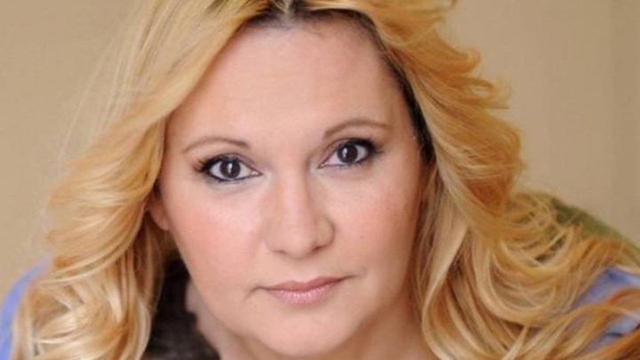 Το συγκινητικό αντίο της Καίτης Φίνου στην Νανά Καραγιάννη