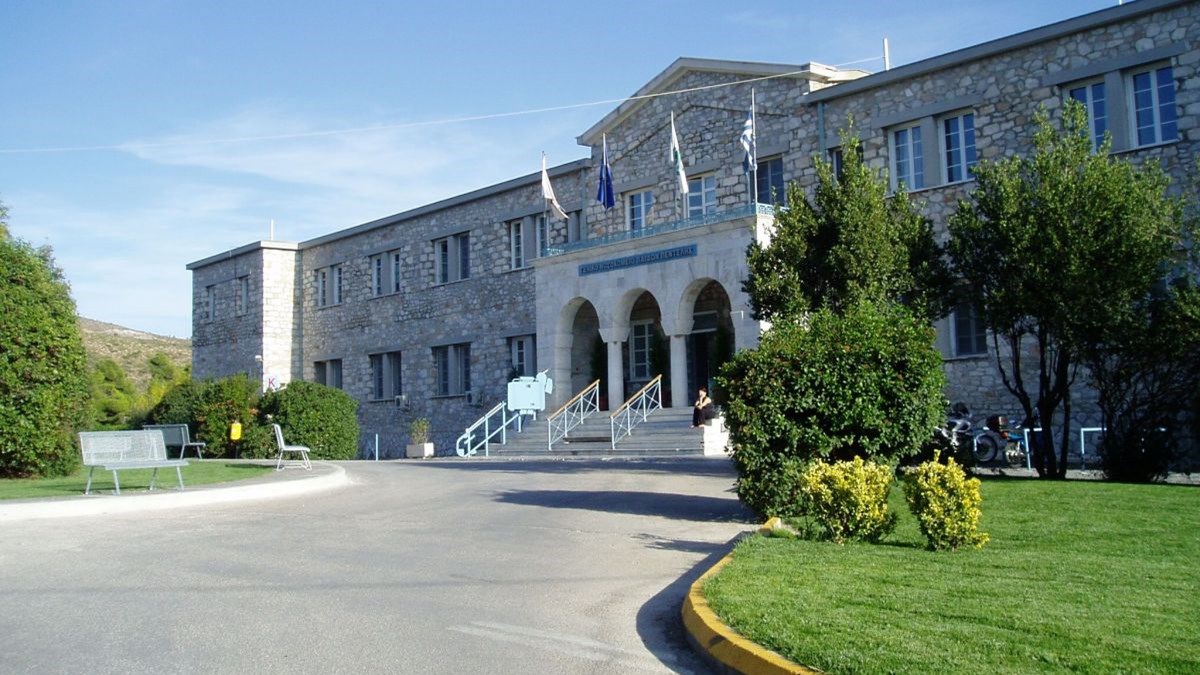 Κανονικά λειτουργεί η Ορθοπεδική Κλινική, λέει η διοίκηση του «Παίδων Πεντέλης»