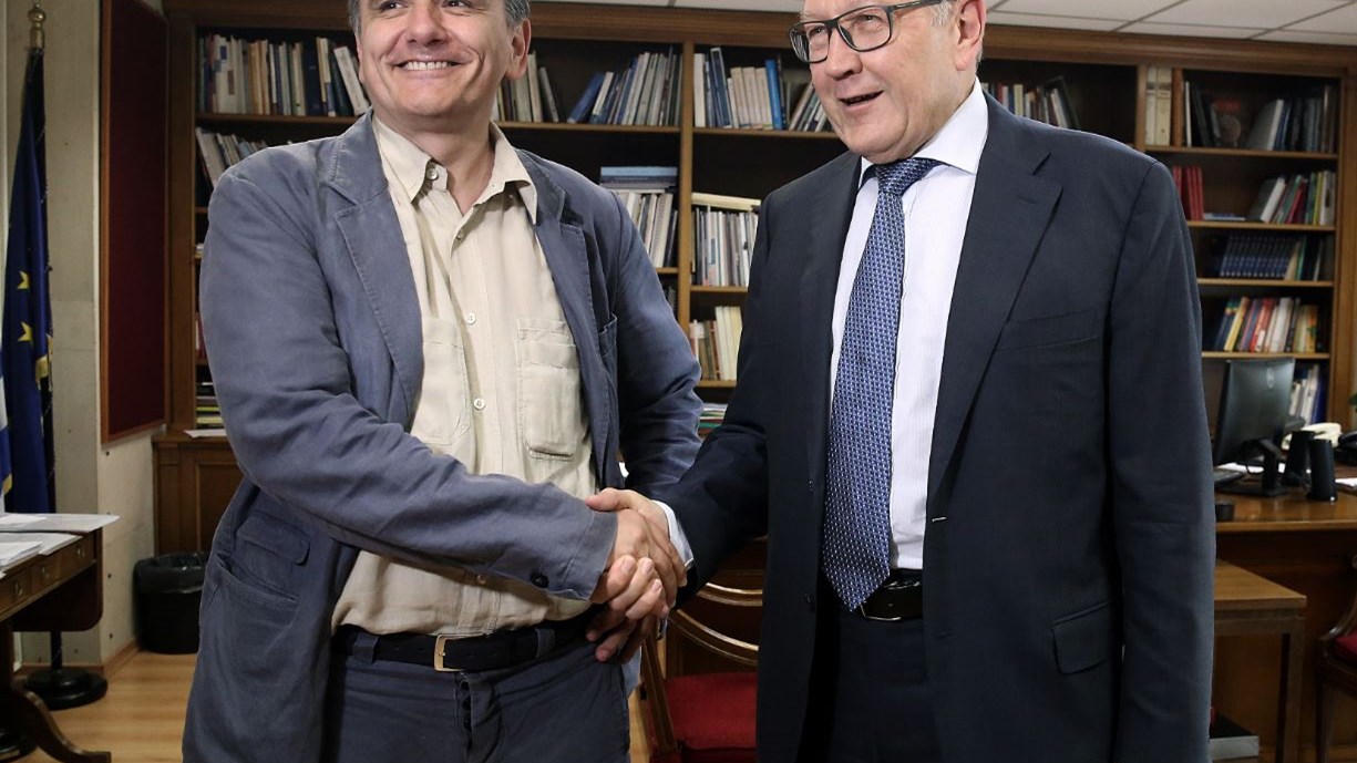 Ρέγκλινγκ: Αν οι μεταρρυθμίσεις συνεχιστούν, η Ελλάδα θα βγει στις αγορές έως τις αρχές του 2018