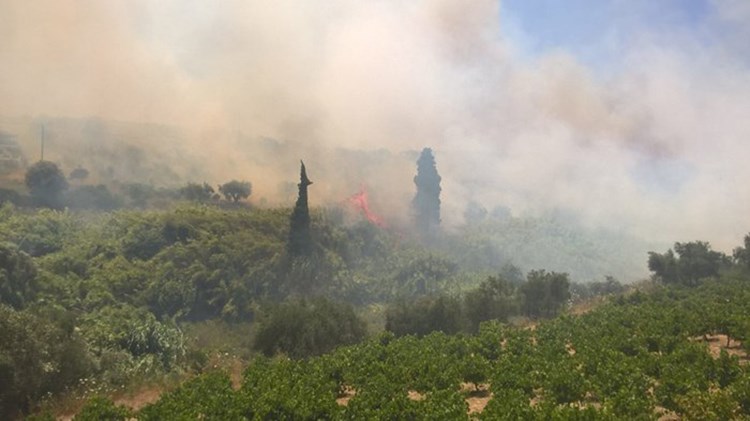 Ο δήμαρχος Πύλου για τη φωτιά στην Κορώνη: Η ατμόσφαιρα είναι αποπνικτική