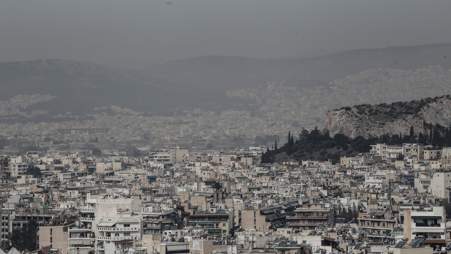 Θάλαμος αερίων η Αττική – Υπέρβαση του ορίου ενημέρωσης για το όζον