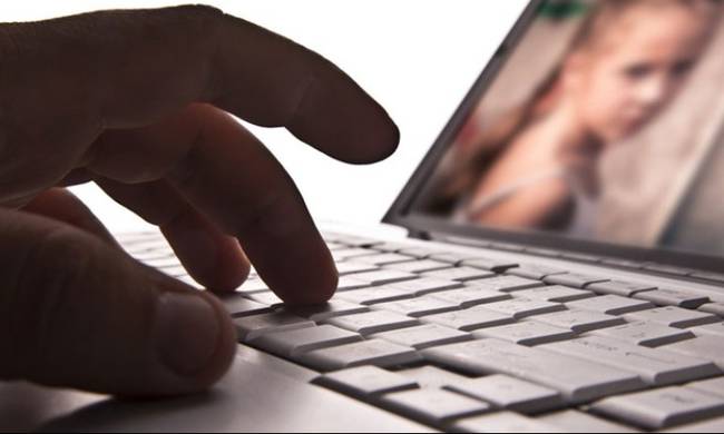 Σύλληψη 20χρονου για παιδική πορνογραφία