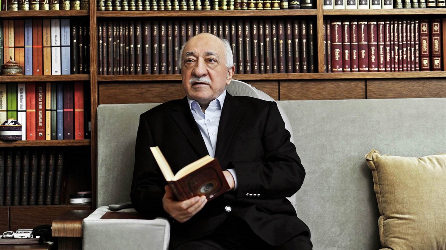 Ο Φετουλάχ Γκιουλέν καταδικάζει το «επαίσχυντο πραξικόπημα» στην Τουρκία