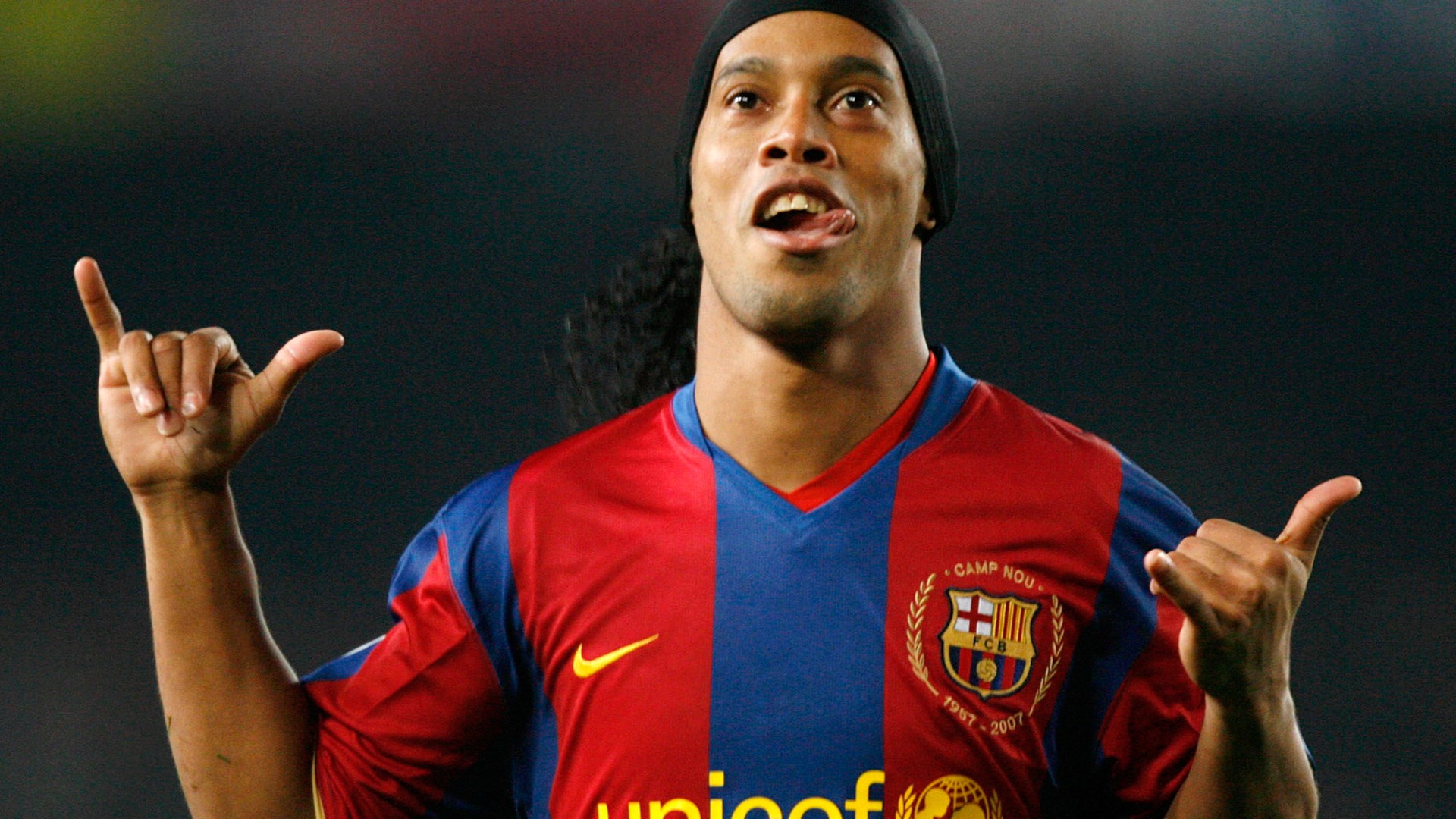 “Μάγεψε” ο Ροναλντίνιο – ΒΙΝΤΕΟ