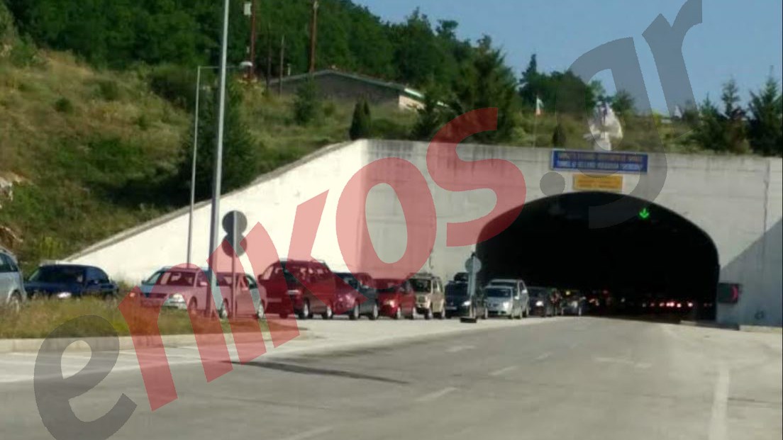 Ουρές από Βούλγαρους οδηγούς στο τελωνείο Εξοχής – ΦΩΤΟ αναγνώστη