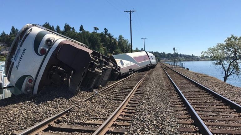 Εκτροχιασμός τρένου στις ΗΠΑ – Αναφορές για πολλούς τραυματίες