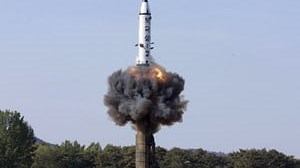 Νότια Κορέα: Σύγκληση του Συμβουλίου Εθνικής Ασφαλείας μετά τη νέα εκτόξευση πυραύλου από τη Βόρεια Κορέα