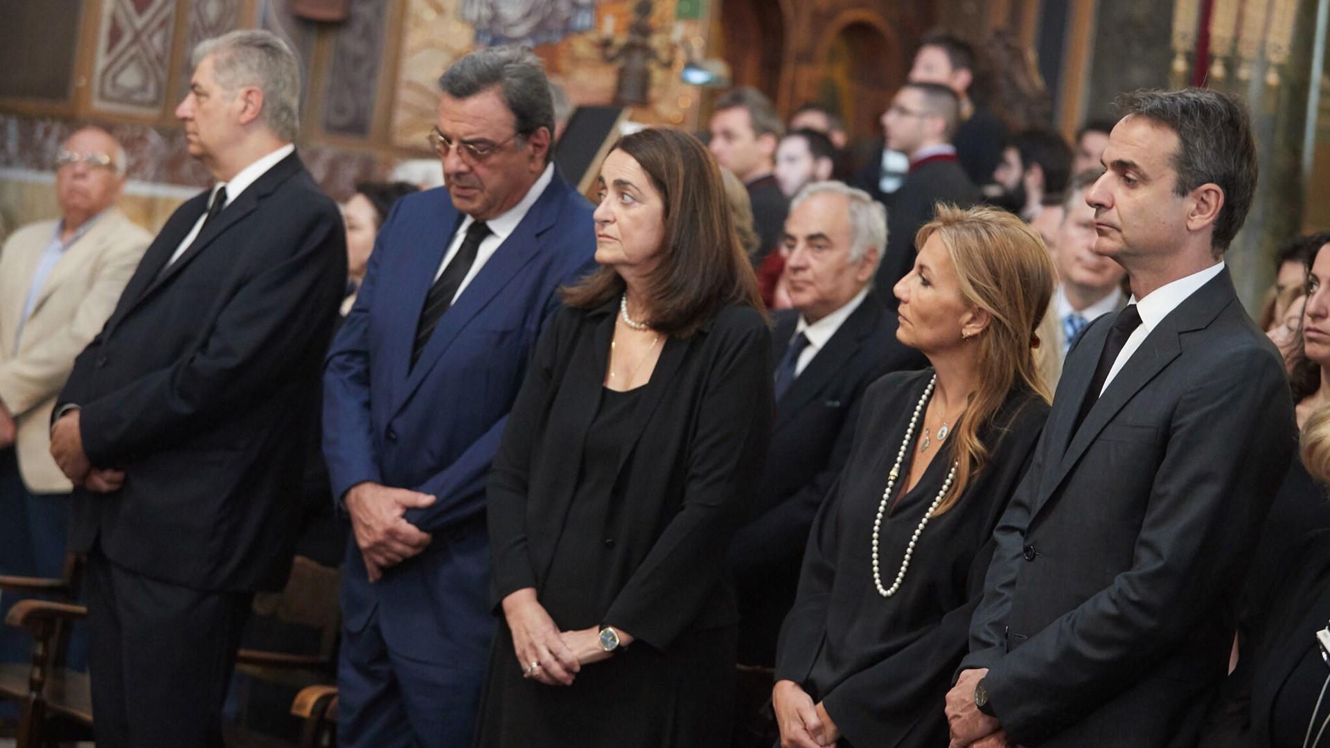 ΦΩΤΟ από το μνημόσυνο για τις 40 ημέρες από τον θάνατο του Κωνσταντίνου Μητσοτάκη