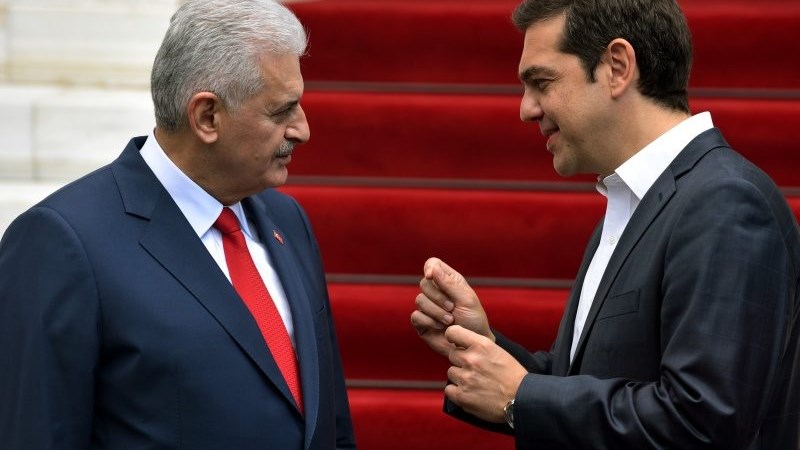 Δεν πάνε στην Ελβετία Τσίπρας, Μέι και Μπιναλί Γιλντιρίμ