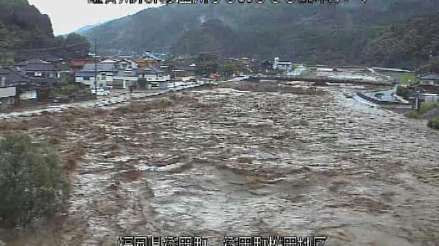 Ιαπωνία: Καταρρακτώδεις βροχές αναγκάζουν  400.000 άτομα να εγκαταλείψουν τις κατοικίες τους