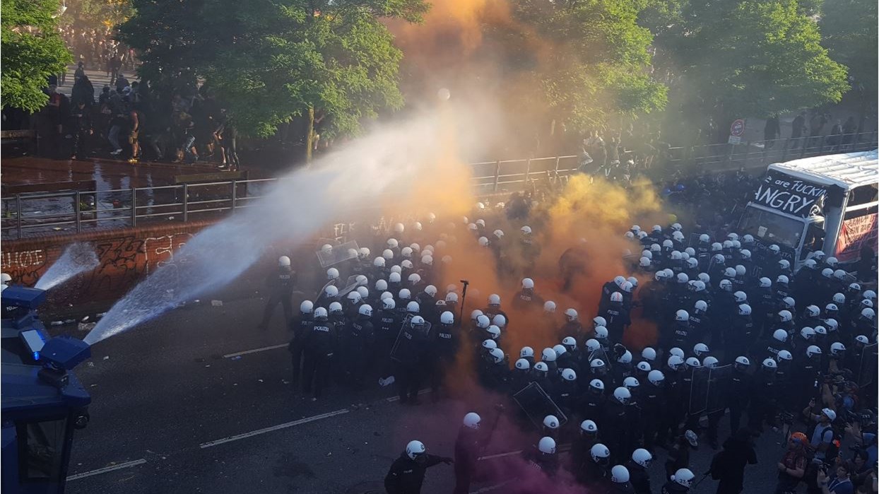 Επεισόδια στην πορεία εναντίον των G20 στο Αμβούργο – ΦΩΤΟ