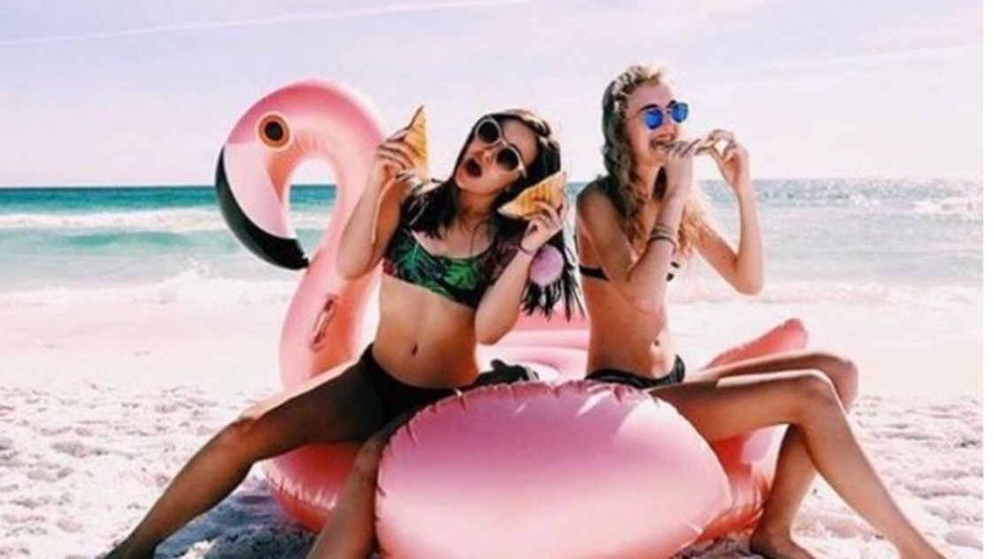 Πως ξεκίνησε η φρενίτιδα με τα ροζ φλαμίνγκο – ΦΩΤΟ