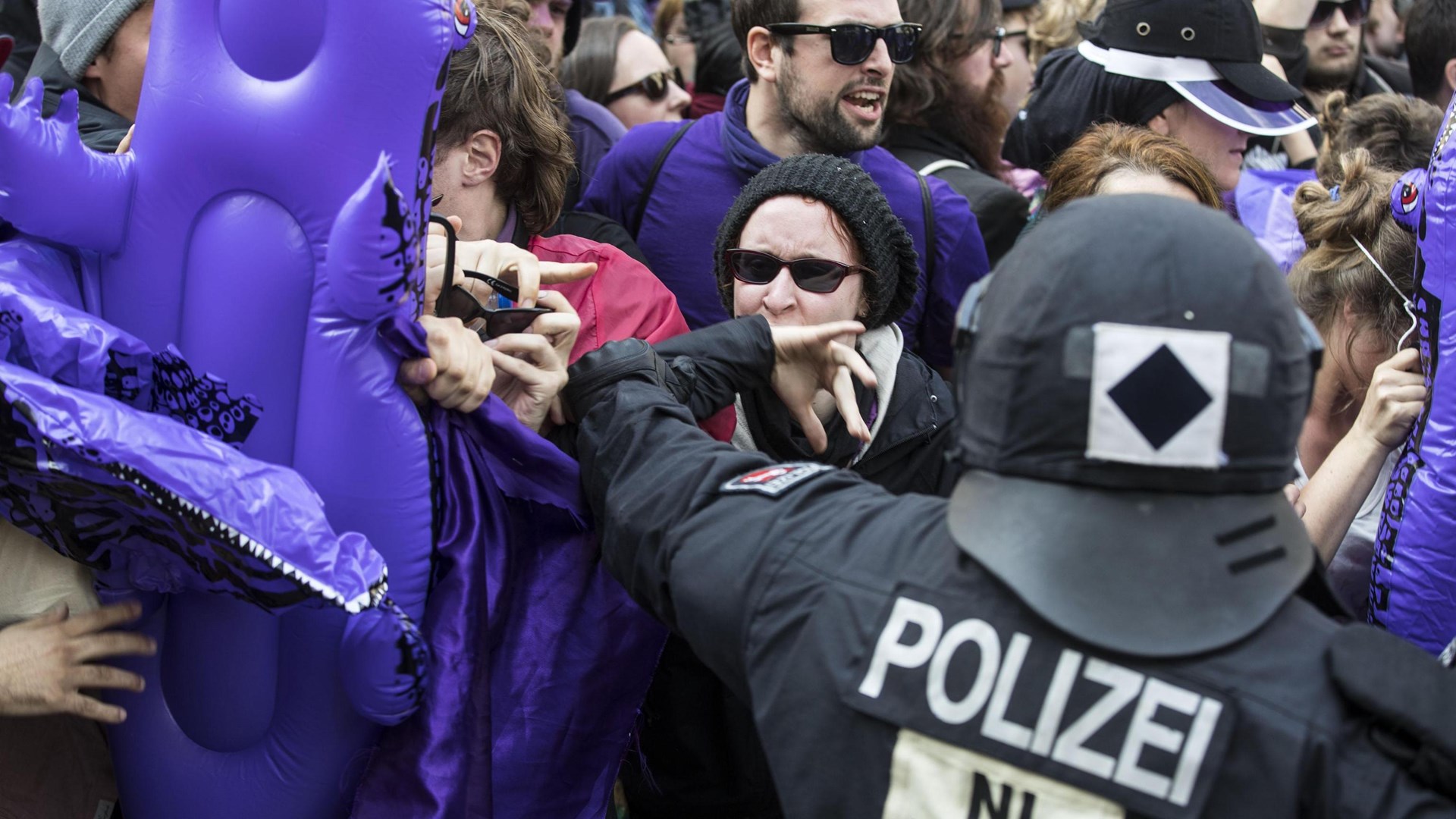 Εγκλωβισμένη η Μελάνια Τραμπ εξαιτίας των διαδηλώσεων στο Αμβούργο