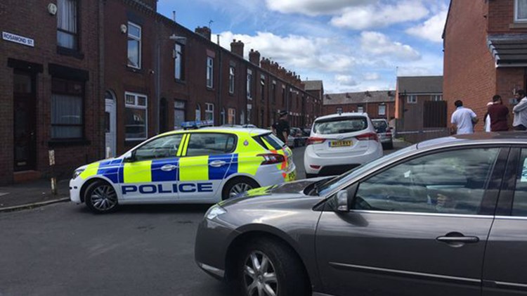 Φόβοι για νεκρούς από πυρκαγιά στο Μπόλτον της Βρετανίας – ΦΩΤΟ – ΒΙΝΤΕΟ