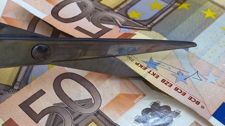 Νέες περικοπές συντάξεων για όσους συνεχίζουν να εργάζονται