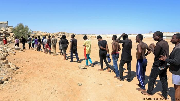 Λιβύη: Ανακαλύφθηκαν πτώματα 19 Αιγυπτίων μεταναστών στην έρημο