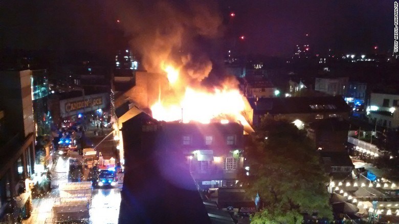 Πυρκαγιά στην Camden Market του Λονδίνου – ΒΙΝΤΕΟ ΚΑΙ ΦΩΤΟ