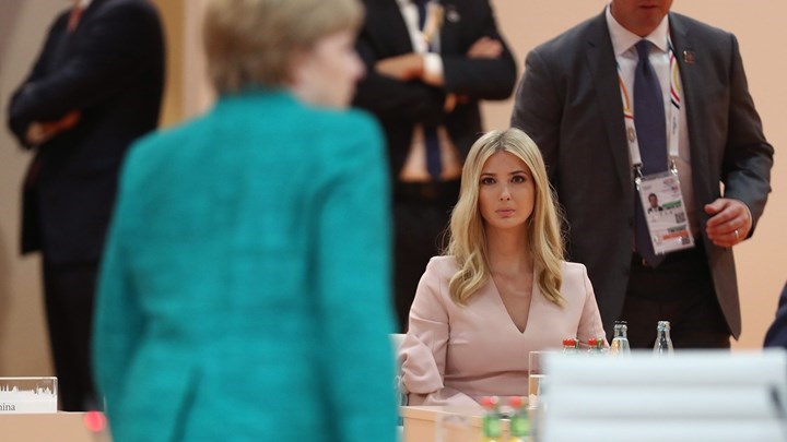Η Ιβάνκα Τραμπ σε ρόλο …πλανητάρχη στη σύνοδο των G20 – ΦΩΤΟ