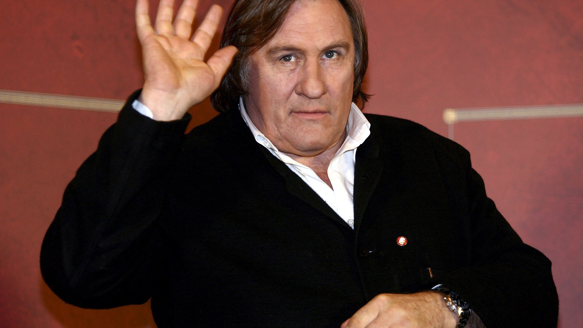 “Πέθαναν” τον Ντεπαρντιέ στα social media