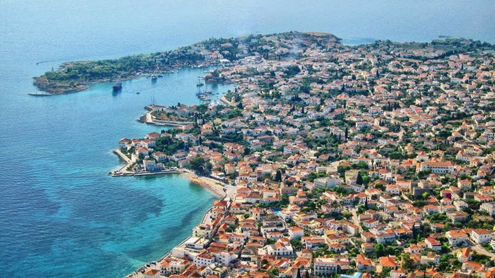 Νέα «λαβράκια» εντόπισαν οι εφοριακοί σε νησιά – «Λουκέτο» σε μαγαζιά για μη έκδοση αποδείξεων