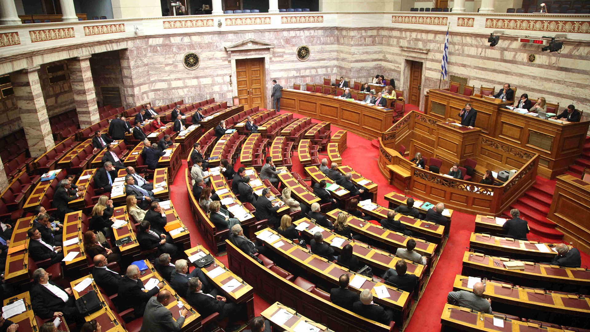 Με απόσυρση των επίμαχων άρθρων ψηφίστηκε το νομοσχέδιο για τα πνευματικά δικαιώματα