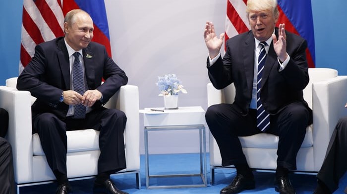 Τραμπ: «Τα πάμε πολύ καλά με τον Πούτιν αν και εκείνος… θα προτιμούσε την Χίλαρι»