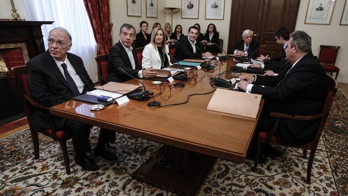 Ποιοι είναι οι πιο δημοφιλείς Έλληνες πολιτικοί σε Facebook και Twitter