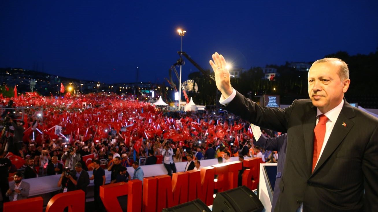 To μήνυμα του Ερντογάν που ξάφνιασε τους χρήστες κινητών τηλεφώνων στην Τουρκία – ΒΙΝΤΕΟ