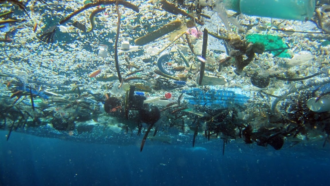 Οι επιστήμονες κρούουν τον κώδωνα του κινδύνου – Η Μεσόγειος κινδυνεύει από τα πλαστικά – ΦΩΤΟ